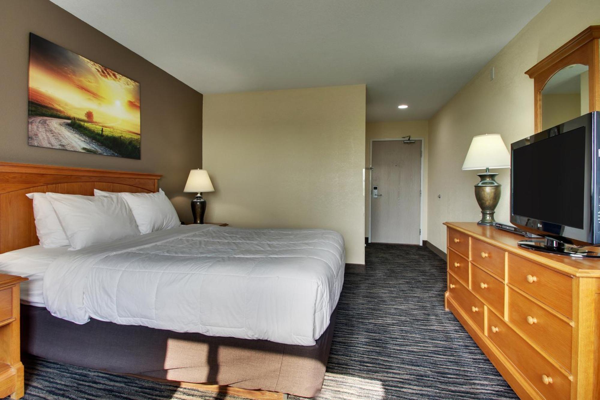 Everspring Inn & Suites Oskaloosa Экстерьер фото