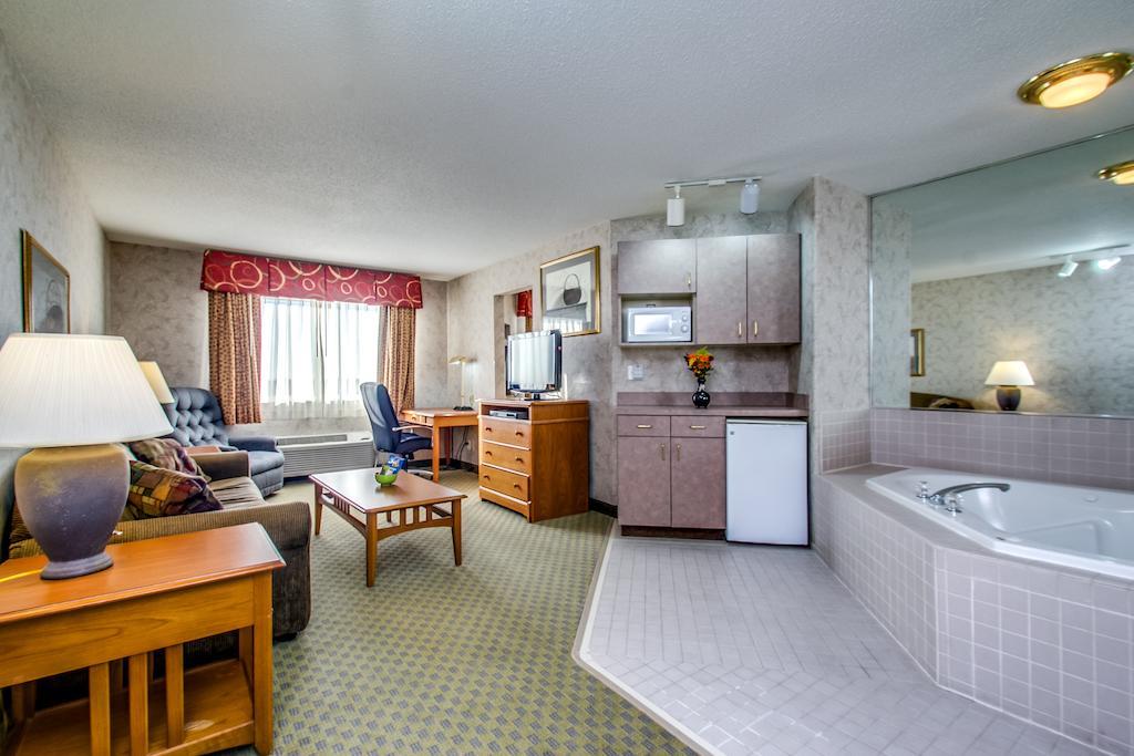 Everspring Inn & Suites Oskaloosa Номер фото