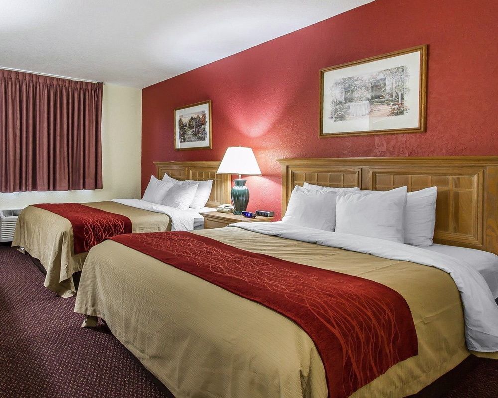 Everspring Inn & Suites Oskaloosa Экстерьер фото