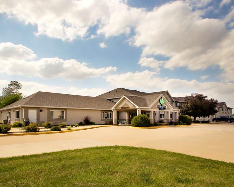 Everspring Inn & Suites Oskaloosa Экстерьер фото