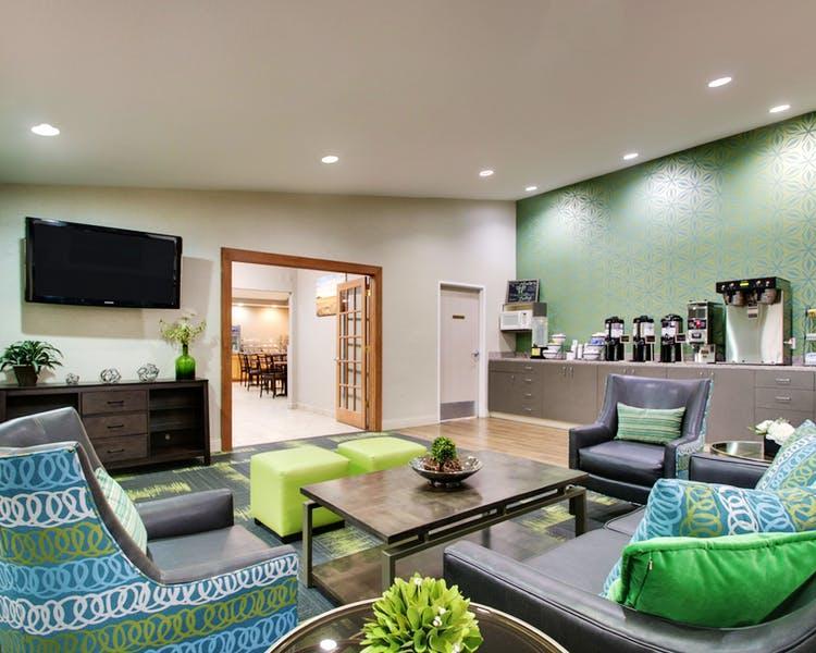 Everspring Inn & Suites Oskaloosa Экстерьер фото
