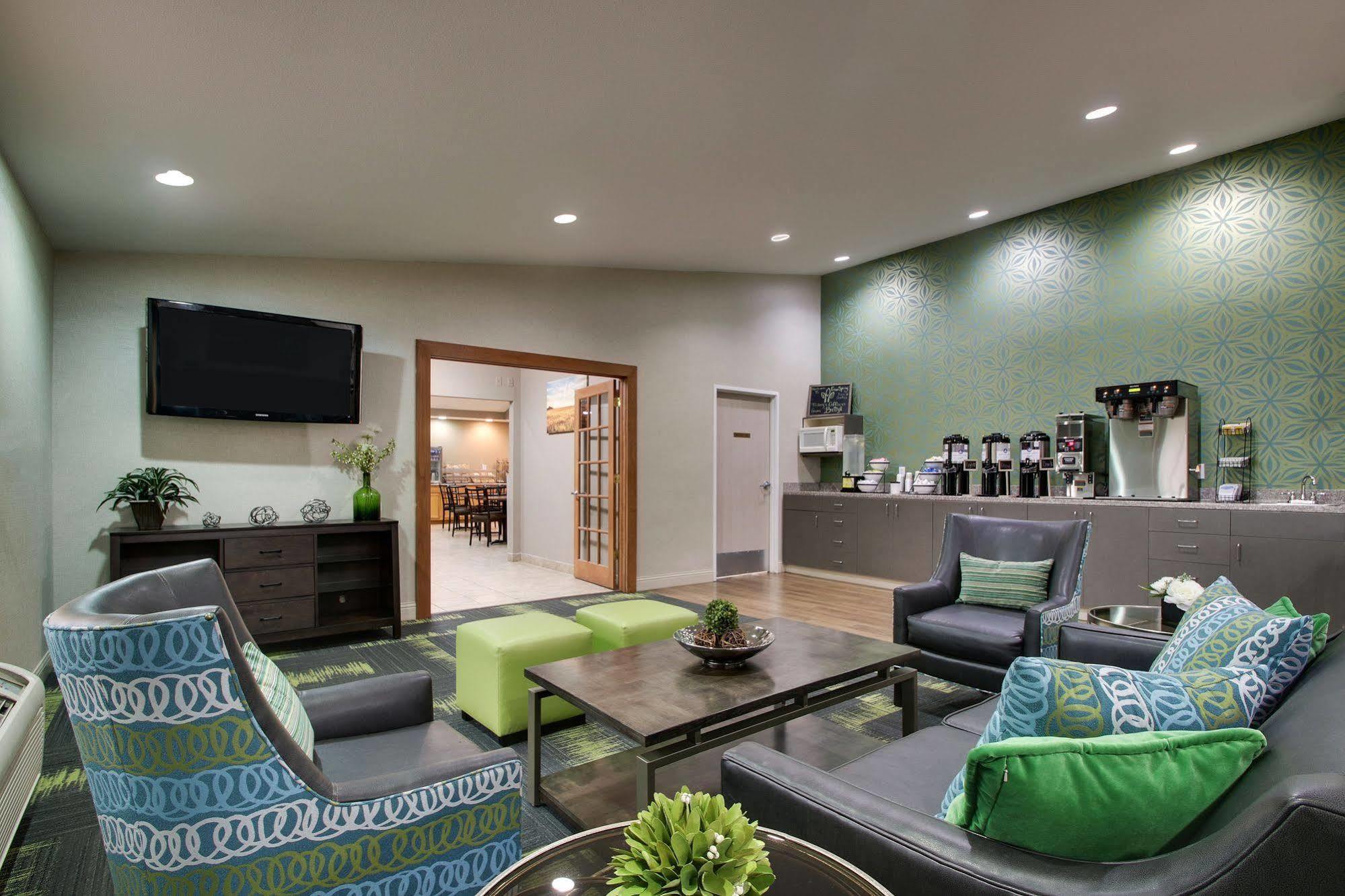 Everspring Inn & Suites Oskaloosa Экстерьер фото