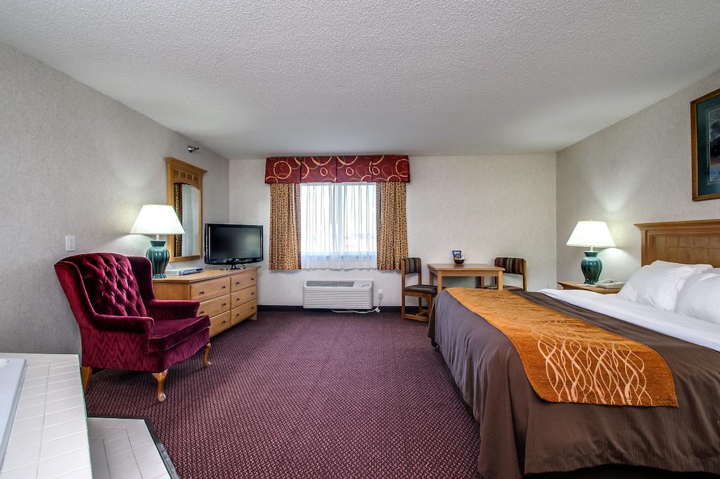 Everspring Inn & Suites Oskaloosa Экстерьер фото