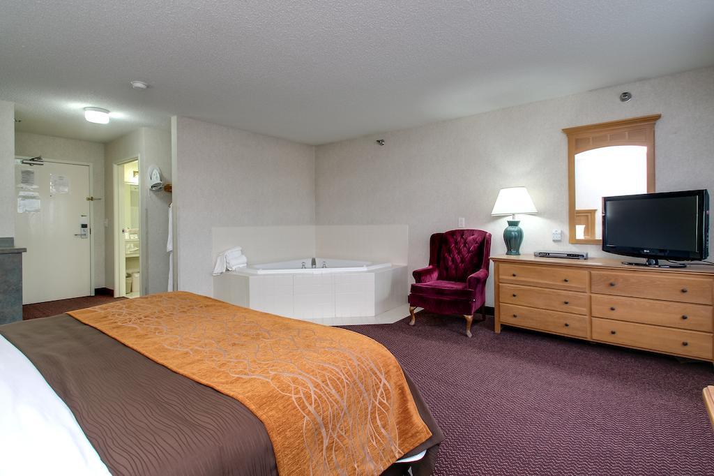 Everspring Inn & Suites Oskaloosa Экстерьер фото